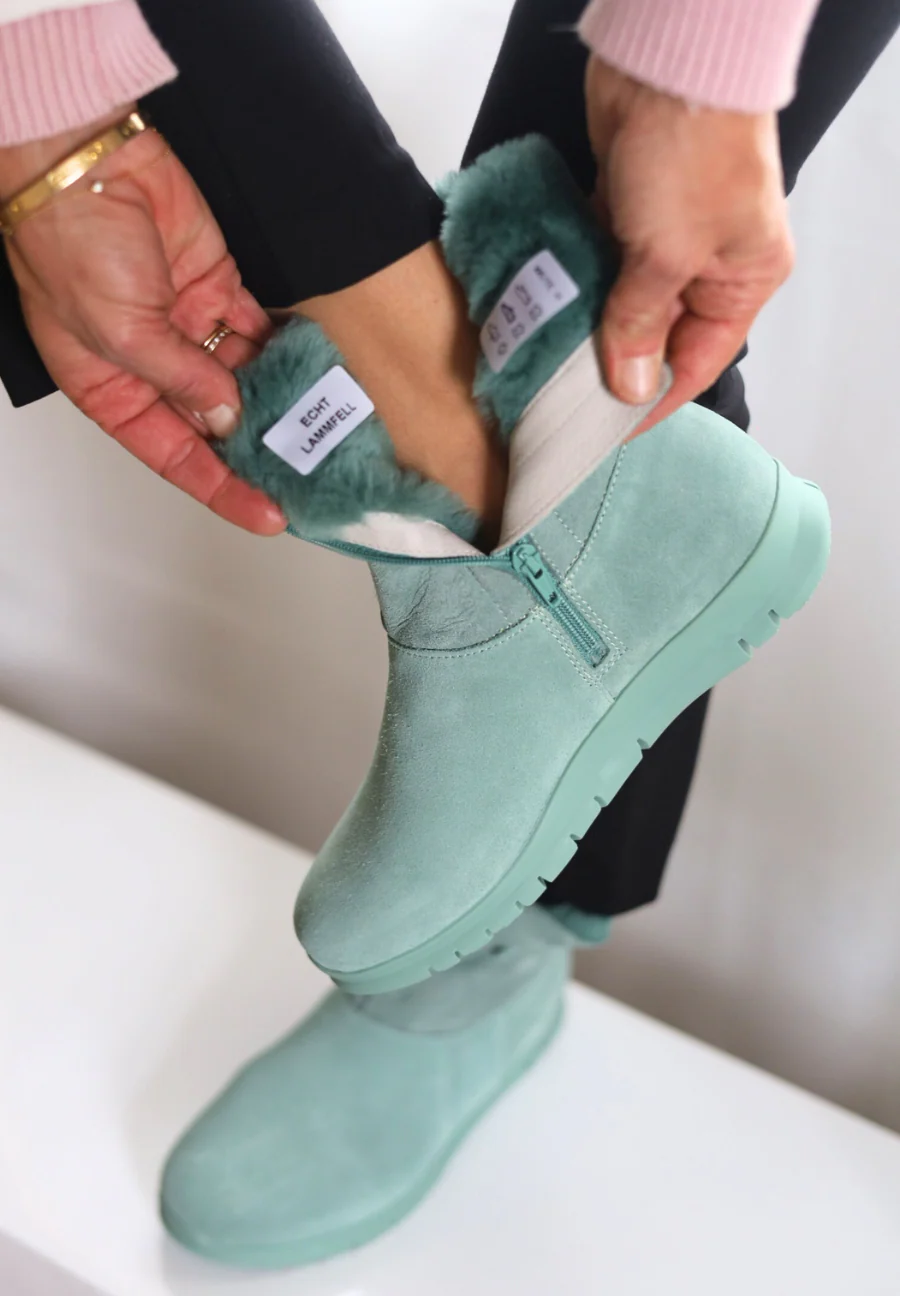 flauschig-wärmender Lammfellstiefel Veloursleder - Image 15