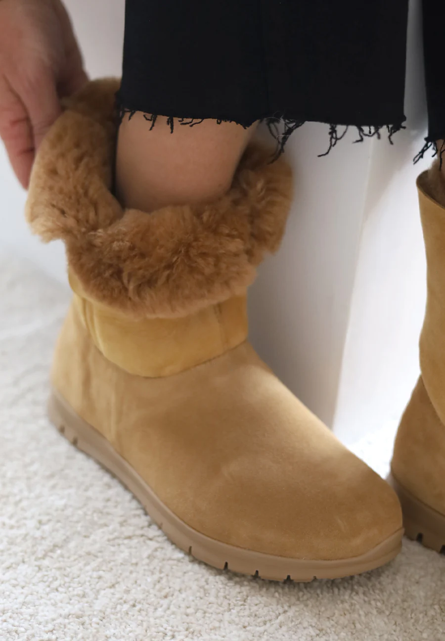flauschig-wärmender Lammfellstiefel Veloursleder - Image 53